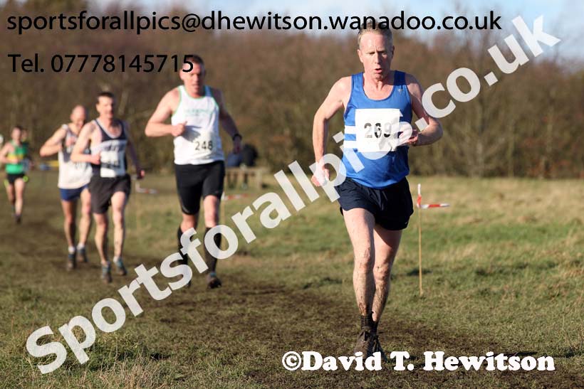 Mens masters 35s to 64s North Eastern Masters, Wallsend. Photo: David T. Hewitson/Sports for All Pics